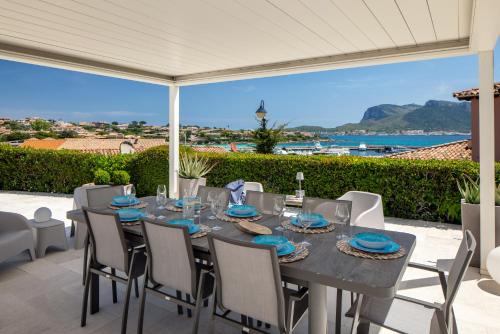 Homey Experience - Panorama Sea & Pool