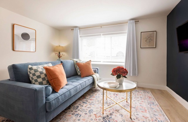 Homey Haven in Tower Grove Near Major Hospitals
