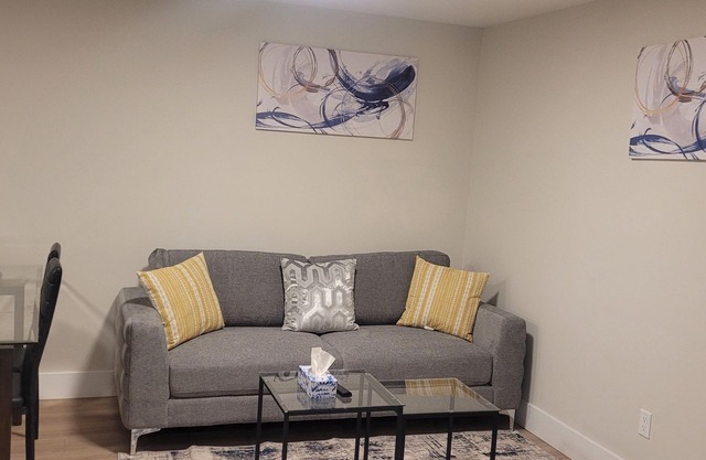 Hommie Basement Suite in Moncton