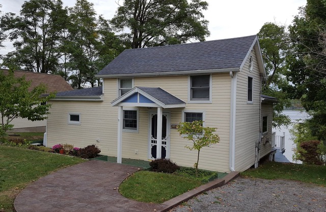 Honeoye Lake Front Cottage