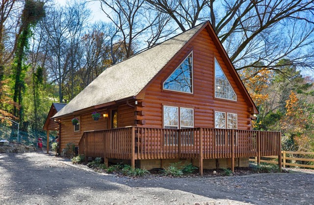 Honey Bear Lane - Log Cabin - Lake Guntersville, AL - Near Sunset Beach