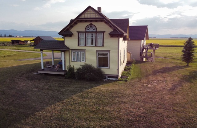 Honey's Place Homestead