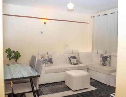 Honey Suite Two Bedroom Master & Suite Apartments