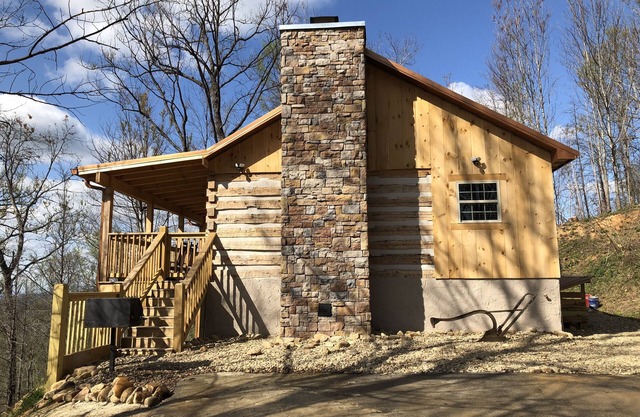 Flitterwochen HIDEAWAY - ROMANTISCHE ANTIKE LOG CABIN in der Nähe von allem !!!