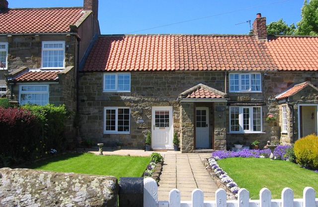 Honeysuckle Cottage - Ein idyllischer Ort, um die Moore und die Küste von North York zu entdecken
