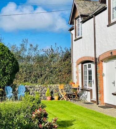 Honeysuckle Cottage