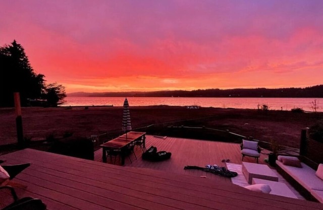 Hood Canal Beach Retreat