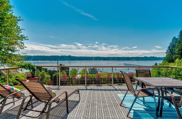 Hood Canal Vacation Cottage