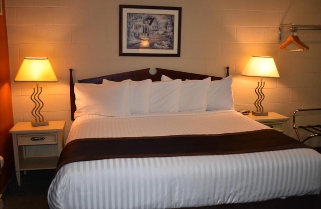 Hope Inn and Suites