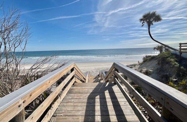 Hope's Haven - Daytona Beach Oceanfront Vacations, Inc