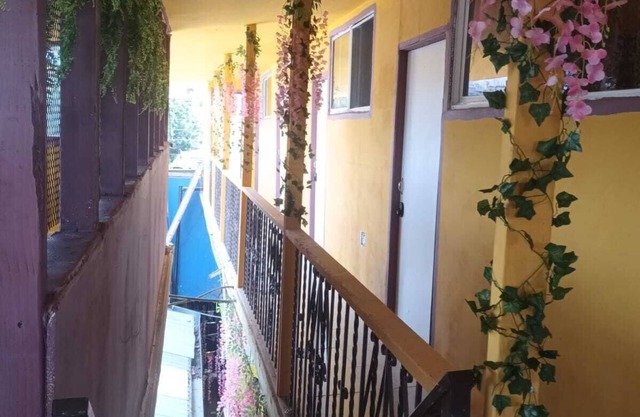 HOSPEDAJE BARATO MI CASITA DE COLORES