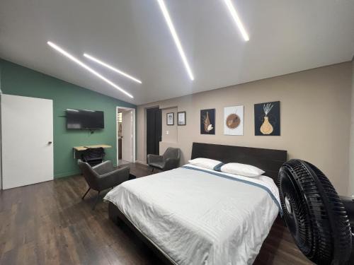 Hospedaje cerca a centro comercial de Santafé A104 By Roots Rentals