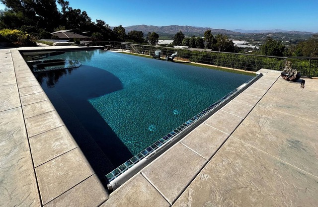 Host an Event w/ Infinity Pool and Beautiful Views