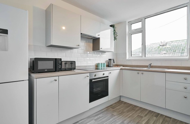 Host & Stay | Bristol BS7