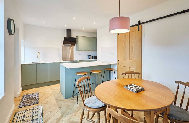 Host & Stay | Cheviot Street