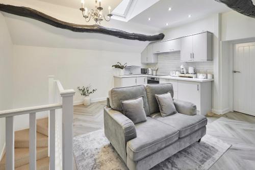 Host & Stay - Eccles Retreat