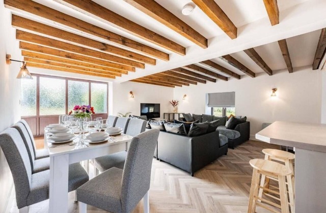 Host & Stay | Fender Cottage