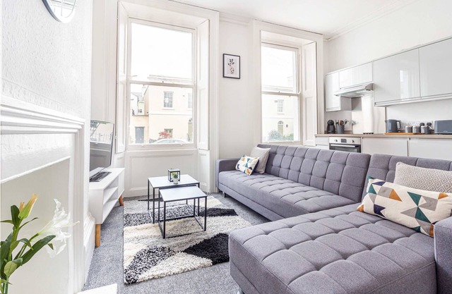 Host & Stay | Montpellier Villa Apartment