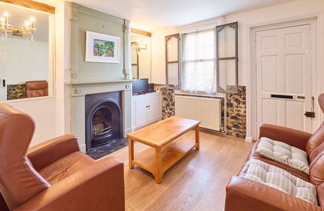 Host & Stay | Old Stone Cottage