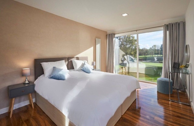 Host & Stay | The Fairway