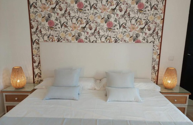 Hostal GARDEN ROUS