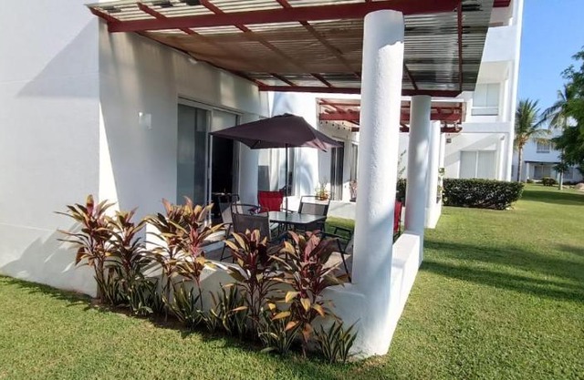 HostPal Casa en Residencial Vindeza Acapulco Diamante