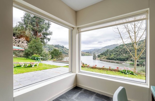 HostWise – Riverside Retreat w/ Infinity Pool