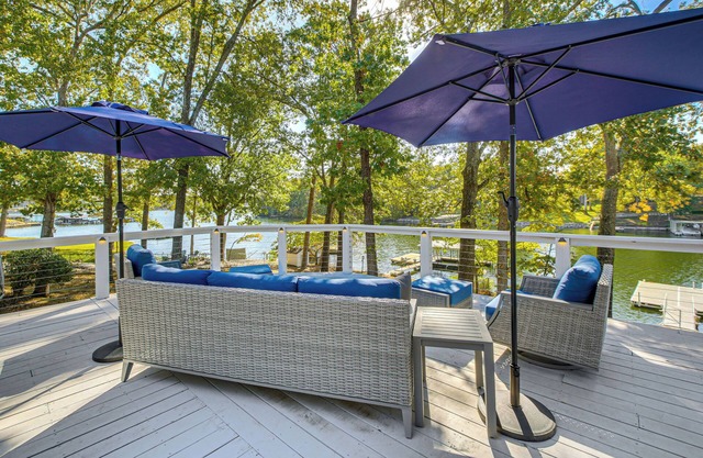 Hot Springs Lakefront Home w/ Dock & Water Views!