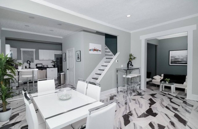 Hot Tremont House - 6 Bed 3 Bath