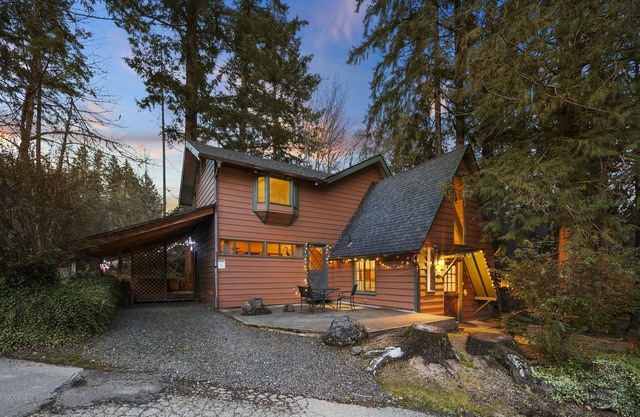 Hot Tub Cabin #4