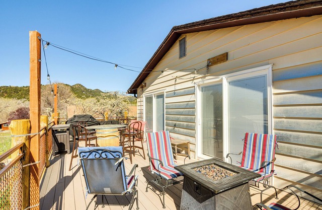 Private Hot Tub & Yard: Utah Family Getaway