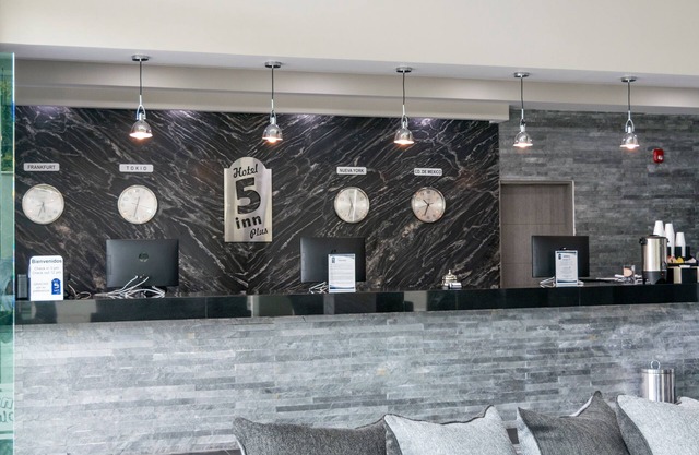 Hotel 5 Inn Plus