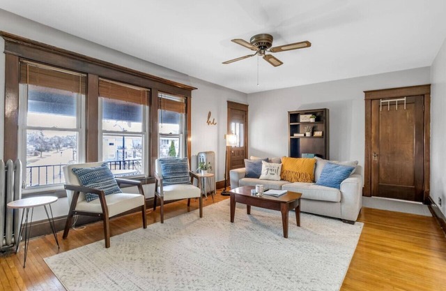Hotel 716 - Just off Hertel Ave