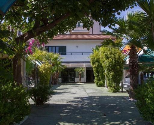 HOTEL ATENA