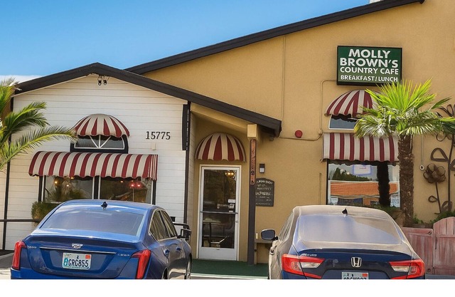 Hotel Avenida Victorville I 15