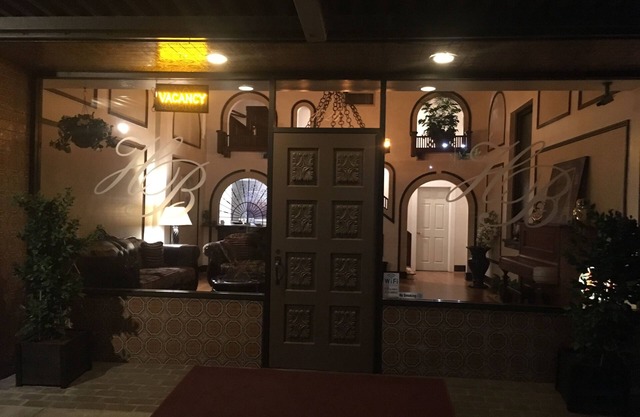 Hotel Burgess