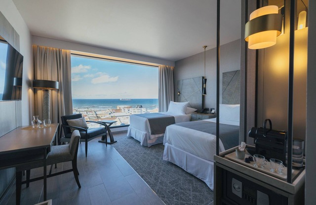 Hotel Cabo De Hornos