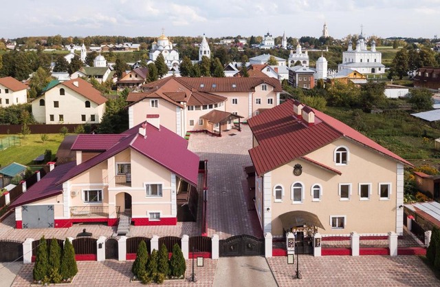 Hotel Complex Teatralny