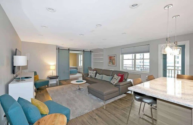 Hotel District Downtown ATL 1 Bedroom Condo