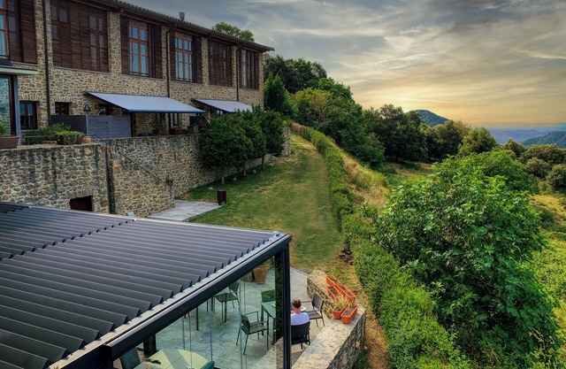HOTEL TO RELAX AND ENJOY NATURE AND WITH YOUR PETS