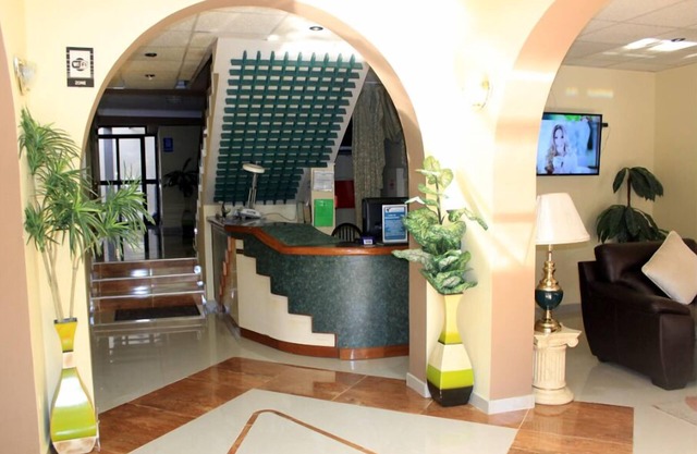 HOTEL GRAND CESARS