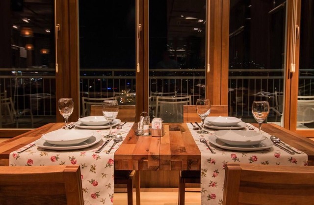 Hotel in the heart of city with a breathtaking view