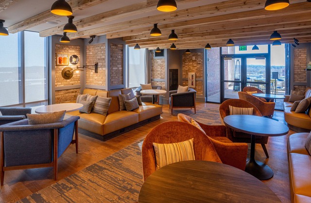 Hotel Indigo Columbus at Riverfront Place by IHG