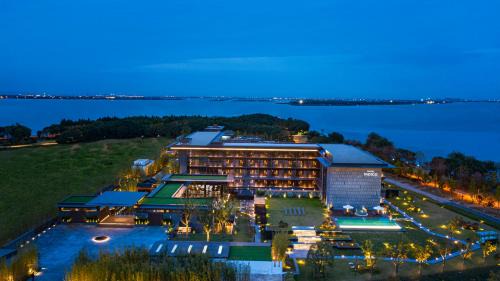 Hotel Indigo Suzhou Yangcheng Lake by IHG