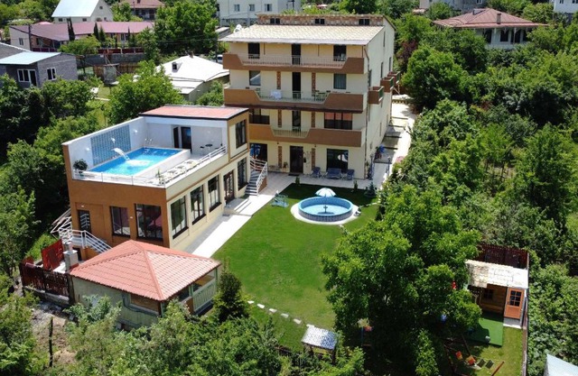 Hotel Legiandro Surami