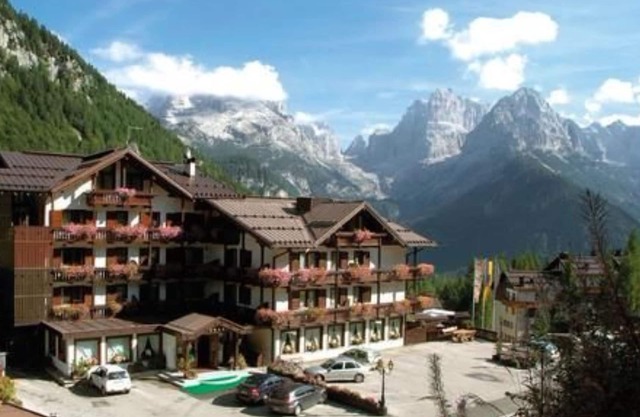 HOTEL LORENZETTI