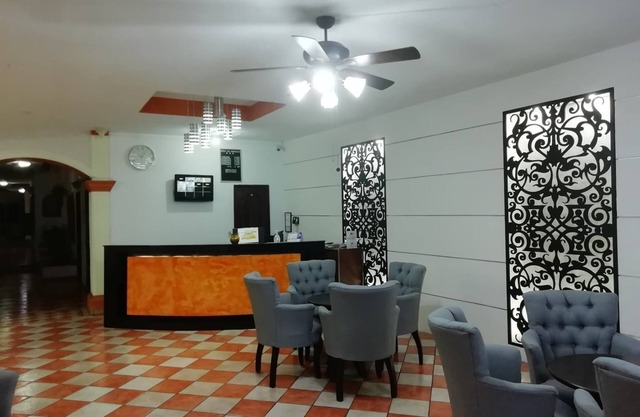 Hotel Los Girasoles