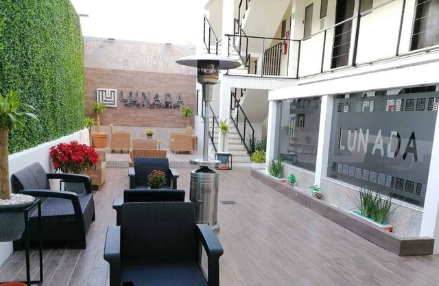 Hotel+Restaurant Lunada