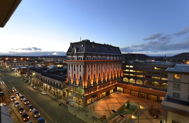 Hotel Maison Yakima Tapestry Collection by Hilton