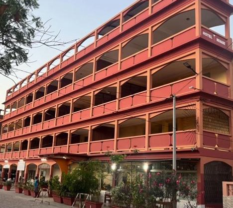 HOTEL MENABE